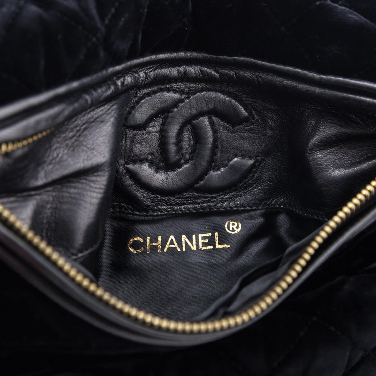 Chanel Black Velvet Hand Warmer Clutch - Replica Handbag 
 - Replica Handbags 
Best Quality
 Designer Handbags 
Preloved Fashions