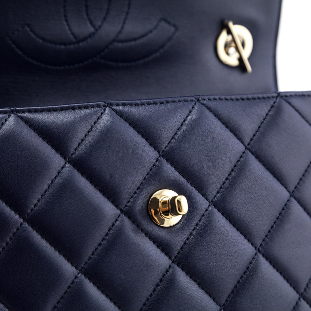 Chanel Navy Quilted Lambskin Small Trendy CC Top Handle Flap Bag - Replica Handbag 
 - Replica Handbags 
Best Quality
 Designer Handbags 
Preloved Fashions