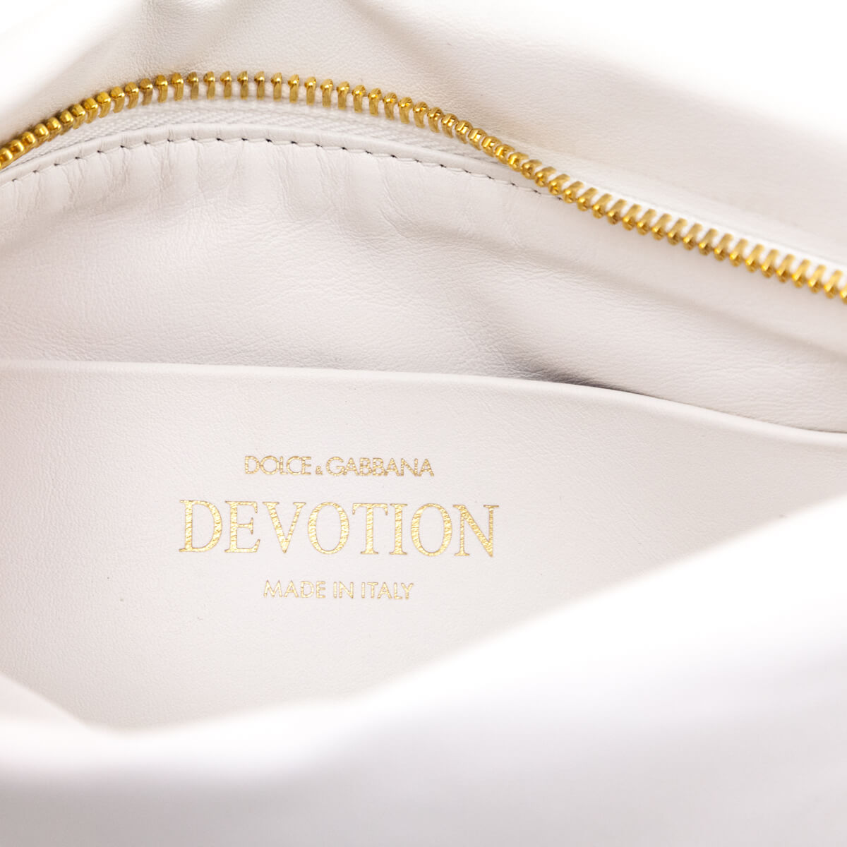 Dolce 
Gabbana White Small Devotion Soft Crossbody Bag - Replica Handbag 
 - Replica Handbags 
Best Quality
 Designer Handbags 
Preloved Fashions