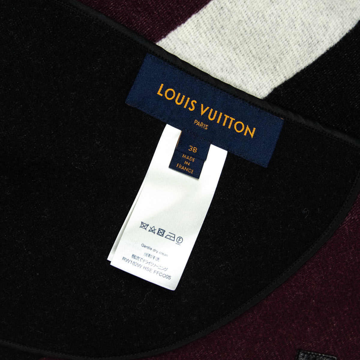 Louis Vuitton Burgundy 
Black Wool Zip Cape Size S | FR 38 - Replica Handbag 
 - Replica Handbags 
Best Quality
 Designer Handbags 
Preloved Fashions