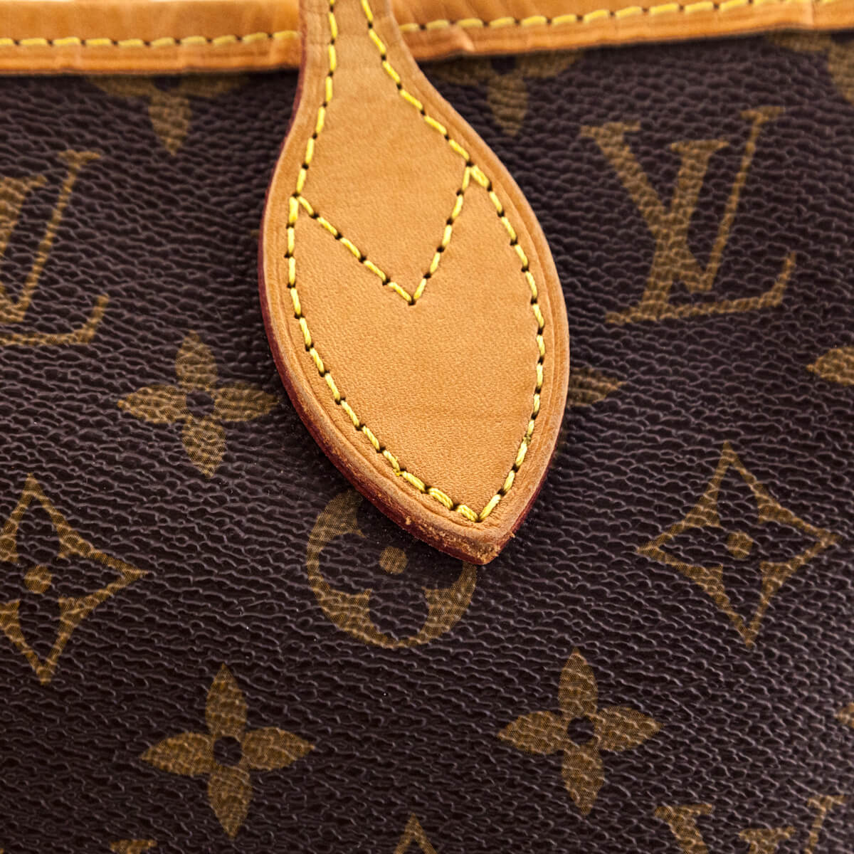 Louis Vuitton Monogram Neverfull MM W/ Pouch - Replica Handbag 
 - Replica Handbags 
Best Quality
 Designer Handbags 
Preloved Fashions