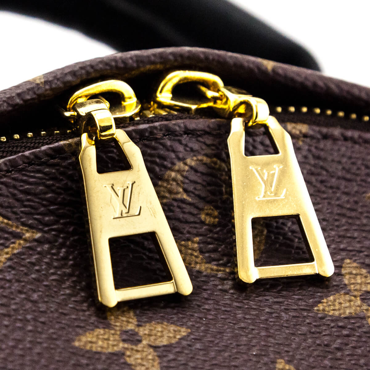 Louis Vuitton Monogram Palm Springs MM - Replica Handbag 
 - Replica Handbags 
Best Quality
 Designer Handbags 
Preloved Fashions