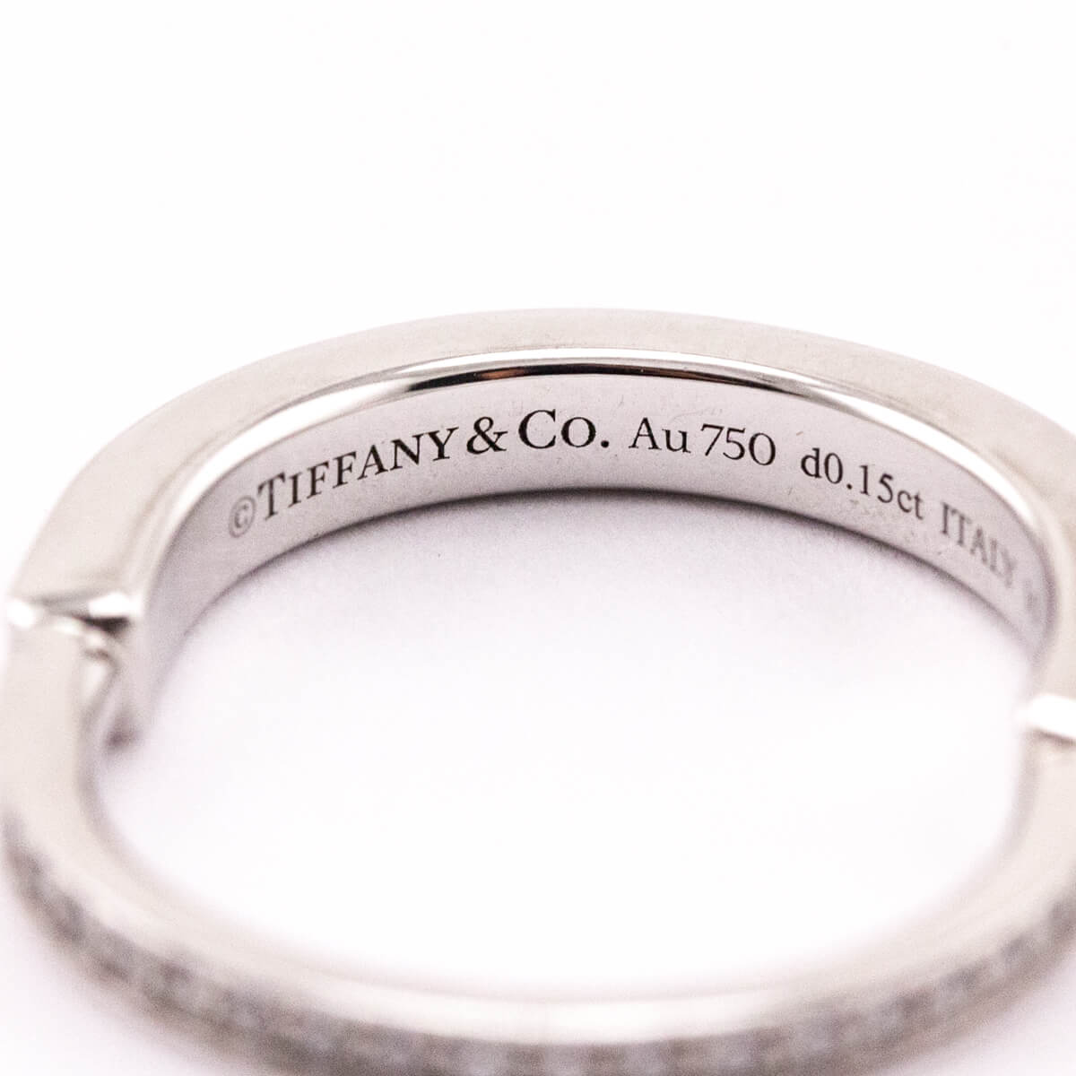 Tiffany 
Co. 18 K White Gold 
Diamond Lock Ring Size 7 - Replica Handbag 
 - Replica Handbags 
Best Quality
 Designer Handbags 
Preloved Fashions