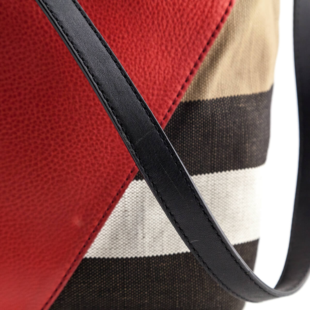 Burberry Check Canvas 
Red Chevron Calfskin Susanna Medium Hobo Bag - Replica Handbag 
 - Replica Handbags 
Best Quality
 Designer Handbags 
Preloved Fashions