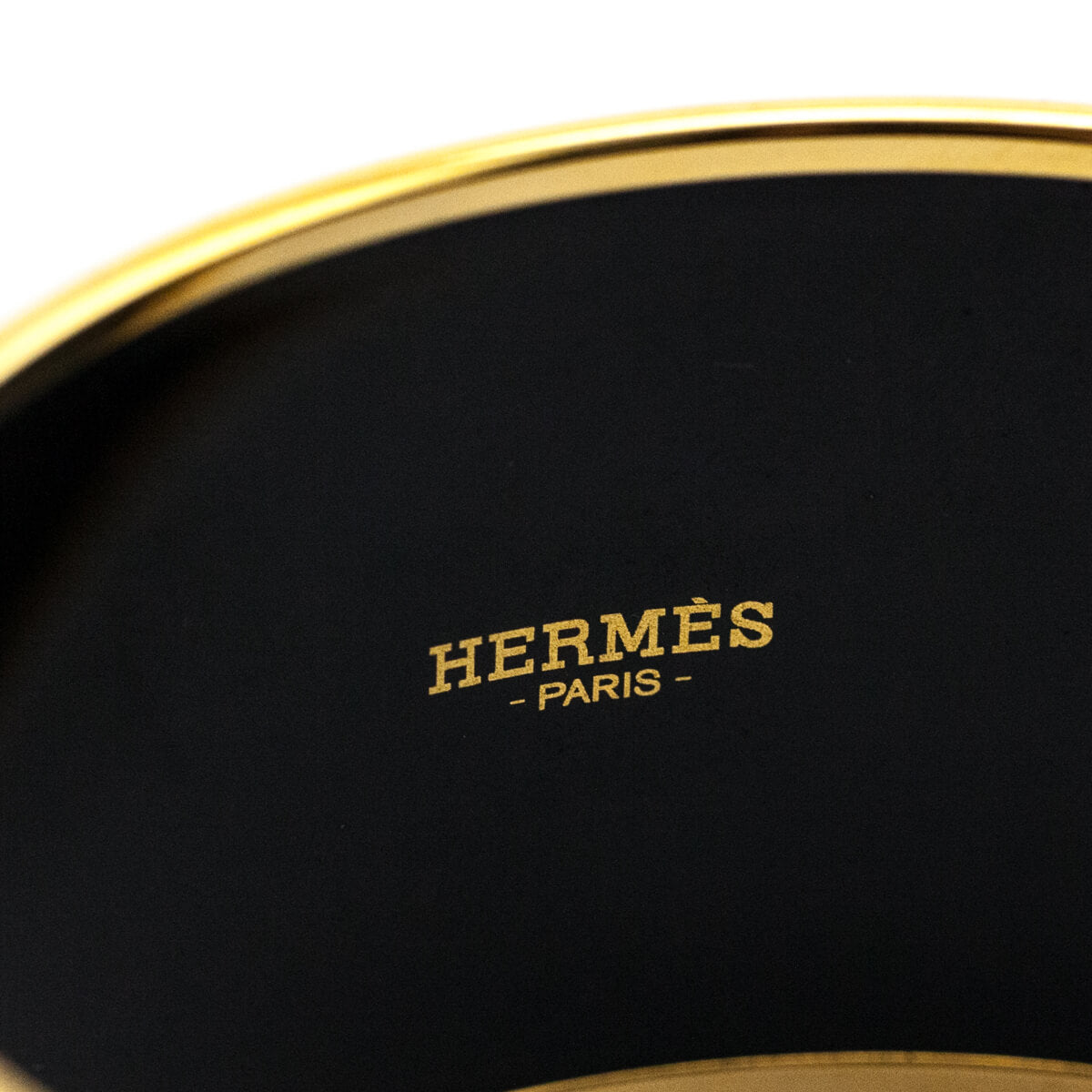 Hermes Black Enamel 
Gold Plated Extra Wide Chevron Bangle Size L - Replica Handbag 
 - Replica Handbags 
Best Quality
 Designer Handbags 
Preloved Fashions