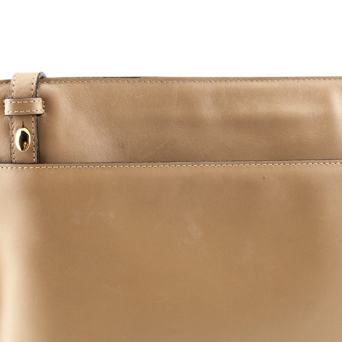 Loewe Beige Smooth 
Logo Embossed Calfskin Double Pouch Crossbody - Replica Handbag 
 - Replica Handbags 
Best Quality
 Designer Handbags 
Preloved Fashions