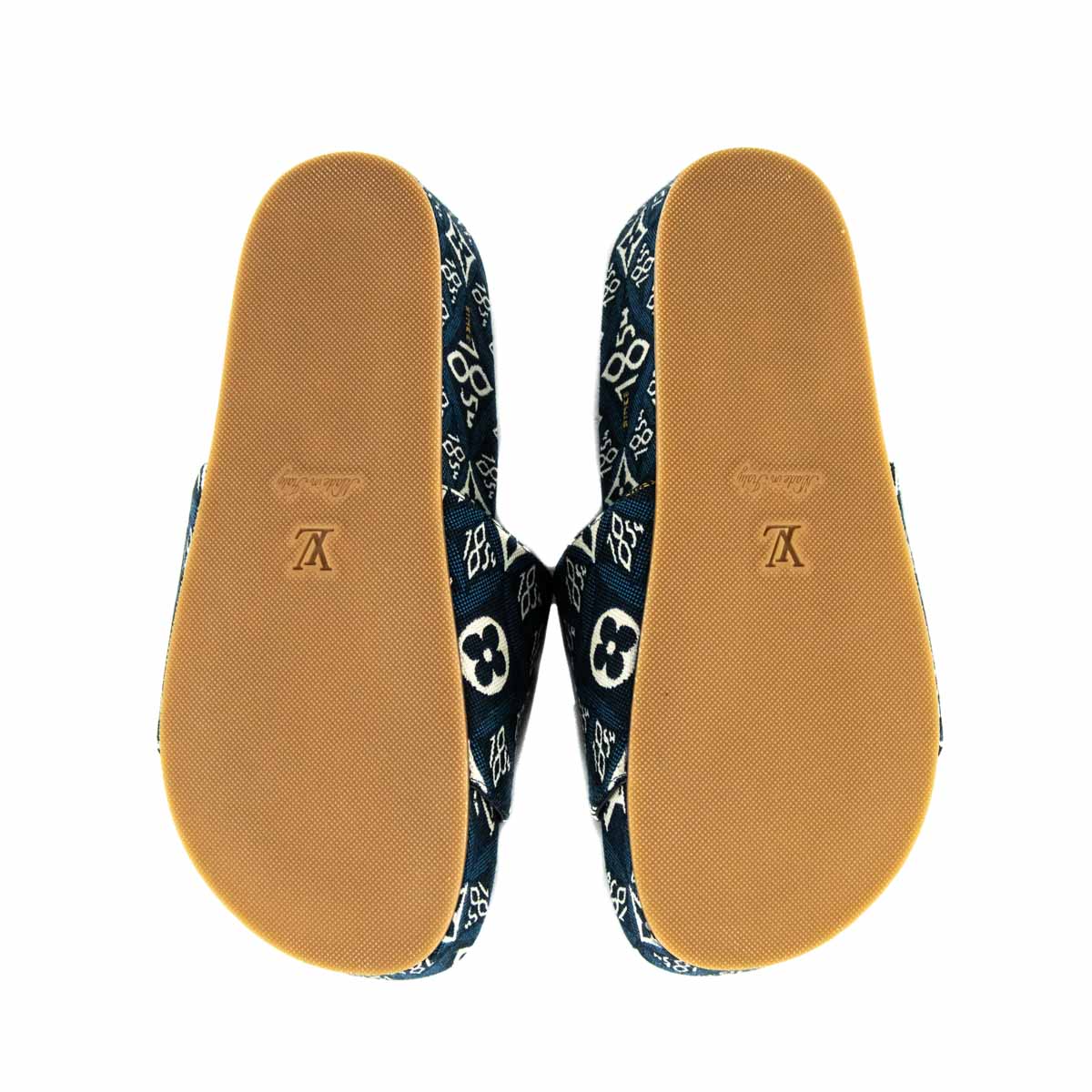 Louis Vuitton Blue Since 1854 Jumbo Flatform Mules Size 6 | EU 36 - Replica Handbag 
 - Replica Handbags 
Best Quality
 Designer Handbags 
Preloved Fashions