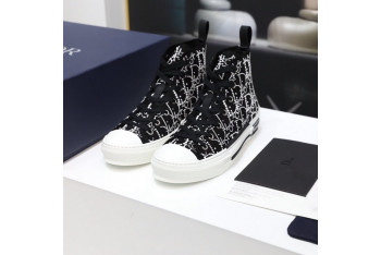 DR B23 HIGH-TOP SNEAKERS