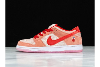 NIKE SB DUNK LOW STRANGELOVE SKATEBOARDS (SPECIAL BOX) - CT2552-800