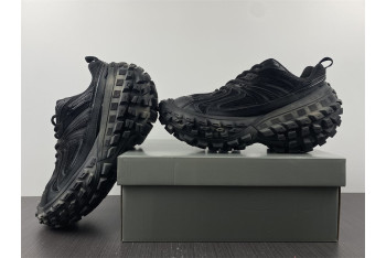Balenciaga Defender Black 685613W2RA61000
