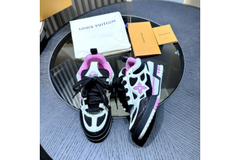 Louis Vuitton Sneakers L003