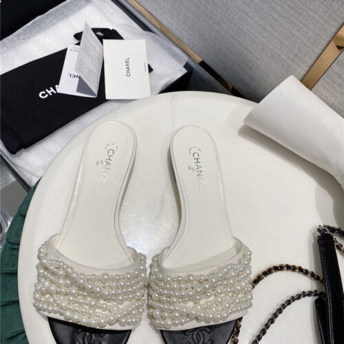 High Quality Luxury Chanel Pearl Slippers Shoes Fake Shoes alternate view