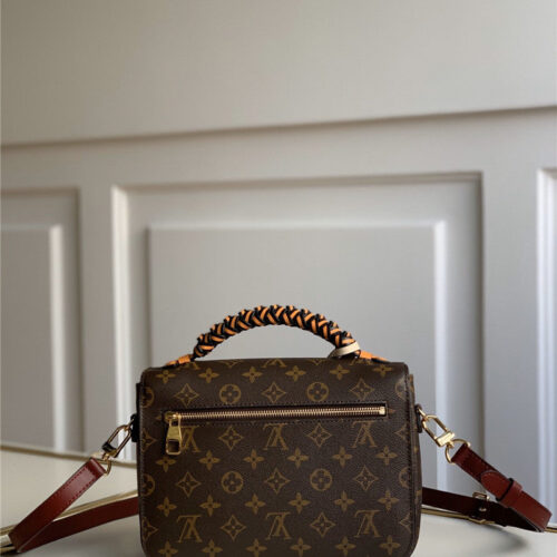 High Quality Luxury Louis Vuitton Pochette Metis Monogram alternate view