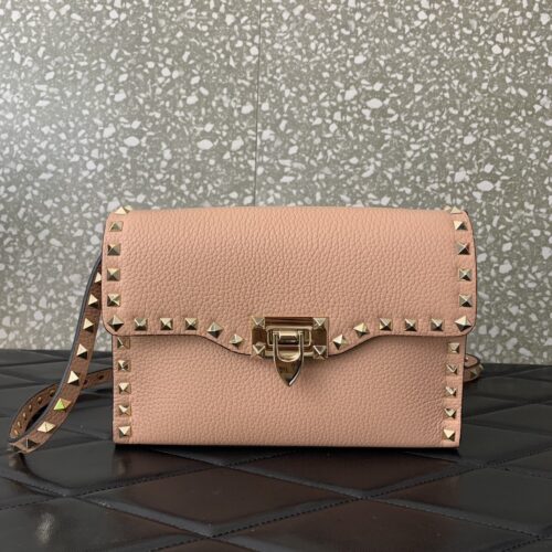 High Quality Luxury Valentino Garavani Rockstud Bag – Style 03594