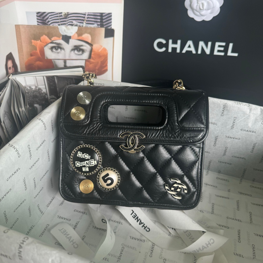 High Quality Luxury Chanel Badge Flap Bag – Style 46901