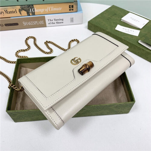 High Quality Luxury Gucci Diana Chain Wallet With Bamboo (Varied Colors) product detail