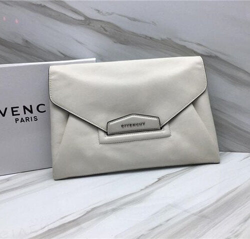 High Quality Luxury Givenchy Antigona Envelope Clutch Grained Leather (Varied Colors) product detail