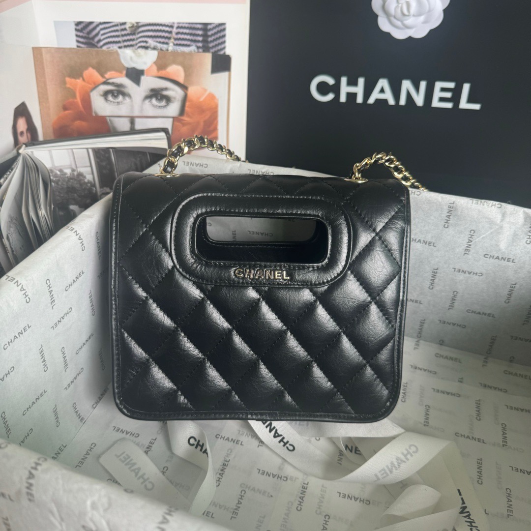 High Quality Luxury Chanel Badge Flap Bag – Style 46901 product detail
