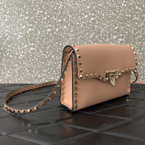 High Quality Luxury Valentino Garavani Rockstud Bag – Style 03594 product detail