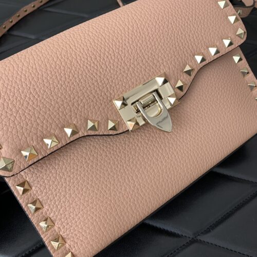 High Quality Luxury Valentino Garavani Rockstud Bag – Style 03594 product detail