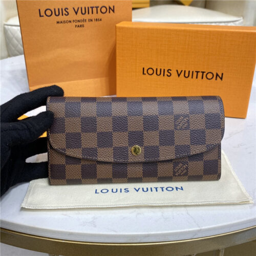 High Quality Luxury Louis Vuitton Emilie Wallet (Varied Colors)