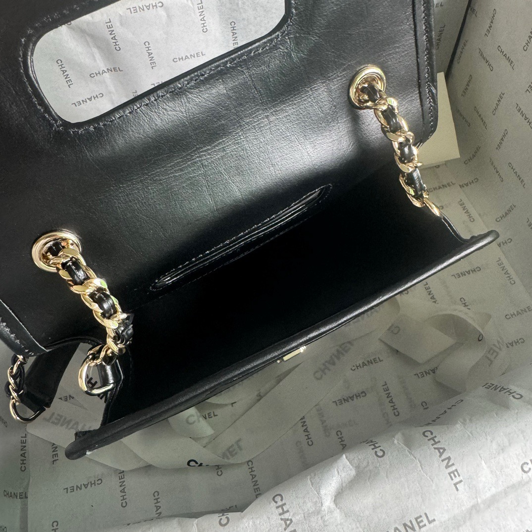 High Quality Luxury Chanel Badge Flap Bag – Style 46901 product detail