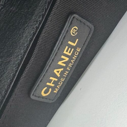 High Quality Luxury Chanel Badge Flap Bag – Style 46901 product detail