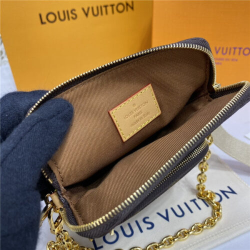 High Quality Luxury Louis Vuitton Utility Phone Sleeve product detail
