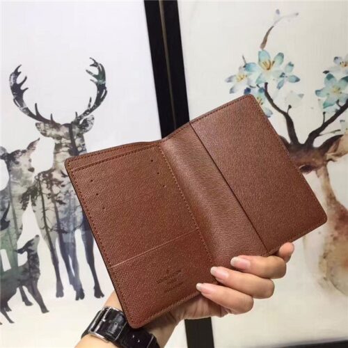 High Quality Luxury Louis Vuitton Passport Cover Monogram product detail