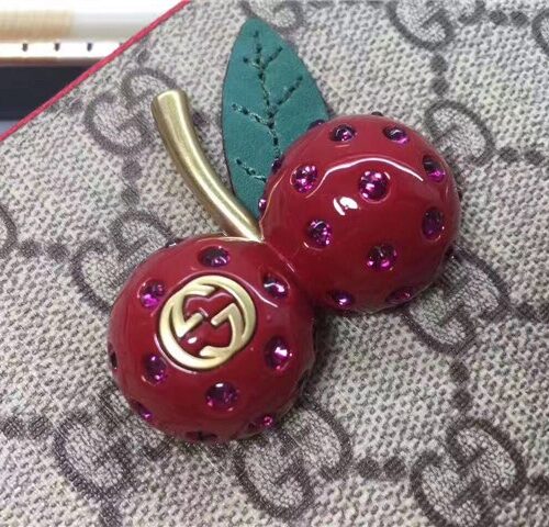 High Quality Luxury Gucci GG Supreme Zip Around Wallet With Cherries product detail