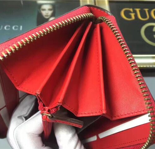 High Quality Luxury Gucci GG Supreme Zip Around Wallet With Cherries product detail