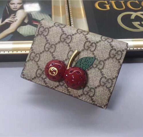 High Quality Luxury Gucci GG Supreme Card Case With Cherries alternate view