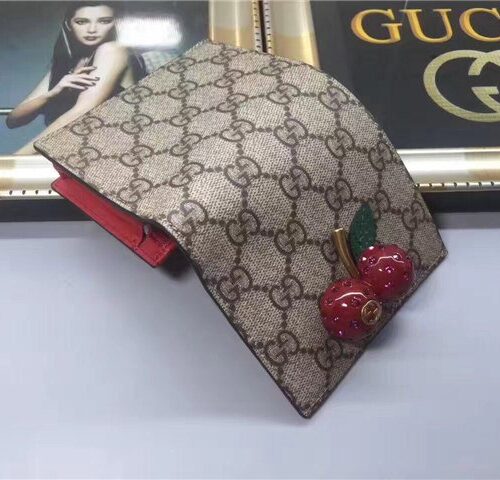 High Quality Luxury Gucci GG Supreme Card Case With Cherries product detail