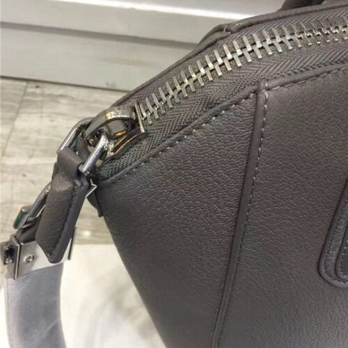 High Quality Luxury Givenchy Small Antigona (Varied Colors) product detail