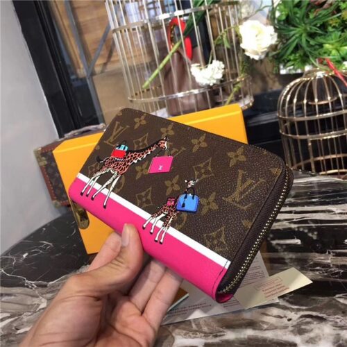 High Quality Luxury Louis Vuitton Zippy Wallet Monogram Canvas alternate view