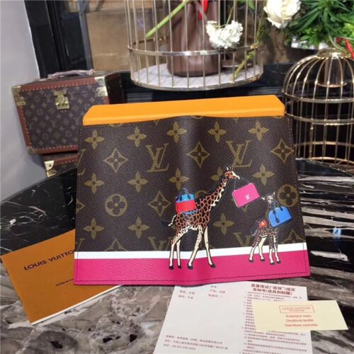 High Quality Luxury Louis Vuitton Passport Cover Monogram Canvas product detail