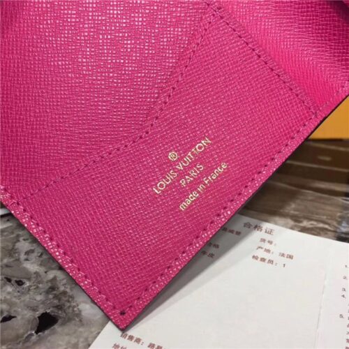 High Quality Luxury Louis Vuitton Passport Cover Monogram Canvas product detail