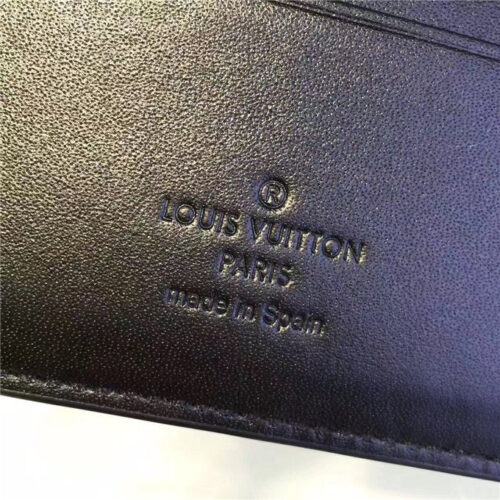 High Quality Luxury Louis Vuitton Multiple Wallet Taurillon Leather Noir product detail