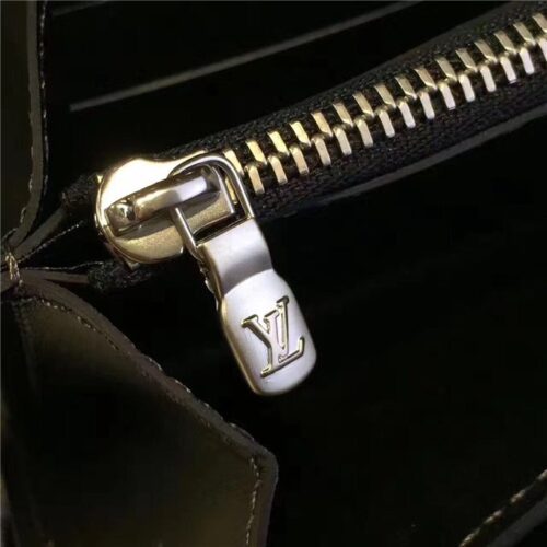 High Quality Luxury Louis Vuitton Zippy Organizer Rouge product detail