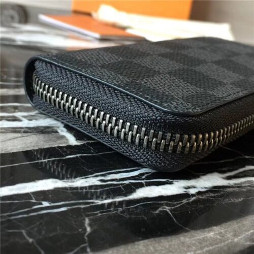 High Quality Luxury Louis Vuitton Car Key Case Damier Graphite Canvas product detail