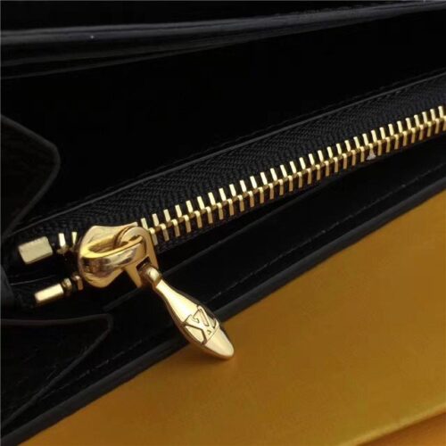 High Quality Luxury Louis Vuitton Capucines Wallet Noir product detail