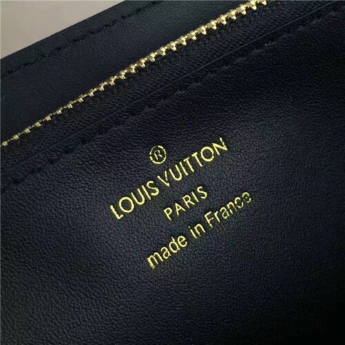 High Quality Luxury Louis Vuitton Capucines Wallet Noir product detail