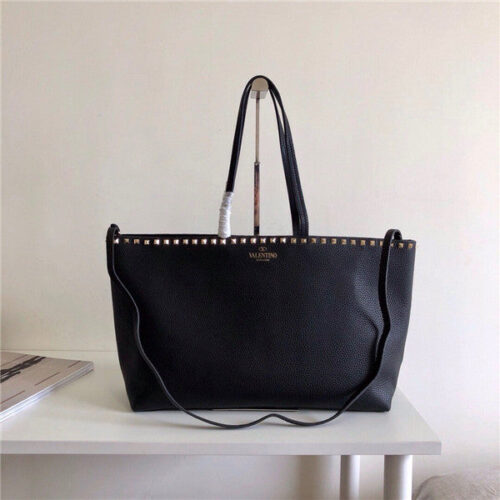 High Quality Luxury Valentino Garavani Rockstud Bags – Style 03672