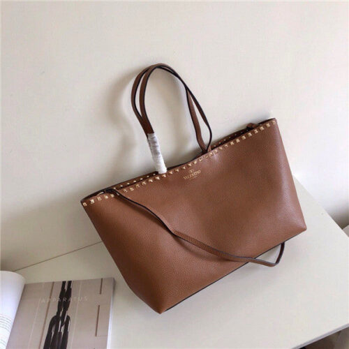 High Quality Luxury Valentino Garavani Rockstud Bags – Style 03669 alternate view