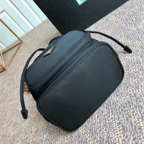 High Quality Luxury Prada Classic Nylon Drawstring Womens Bucket Bag product detail