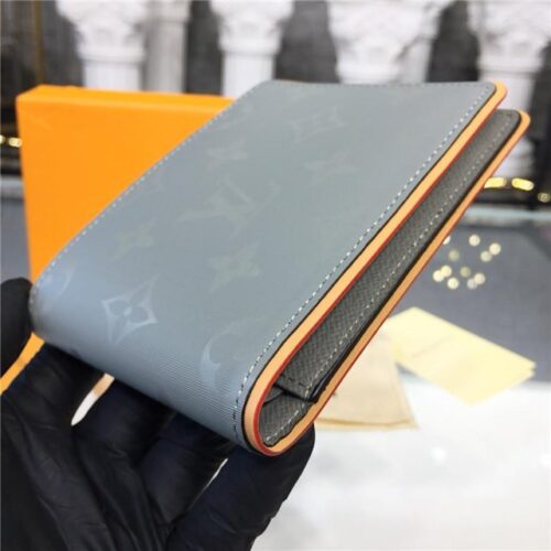 High Quality Luxury Louis Vuitton Multiple Wallet Monogram Titanium product detail
