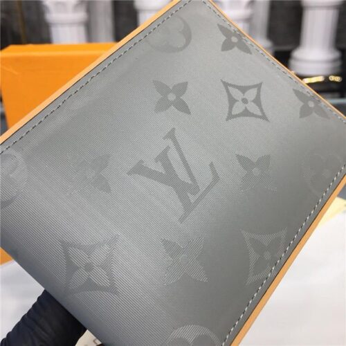 High Quality Luxury Louis Vuitton Multiple Wallet Monogram Titanium product detail