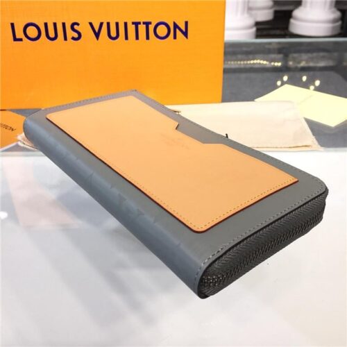 High Quality Luxury Louis Vuitton Cosmos Wallet Monogram product detail