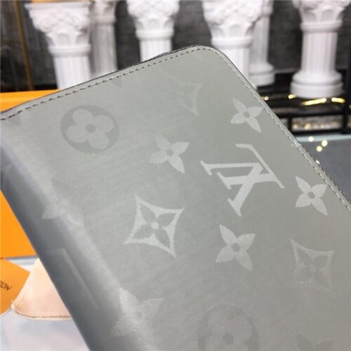 High Quality Luxury Louis Vuitton Cosmos Wallet Monogram product detail