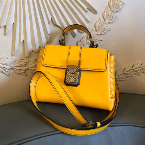 High Quality Luxury Bottega Veneta Piazza Bag Yellow alternate view